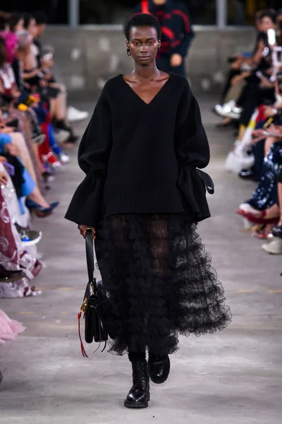 Look 48